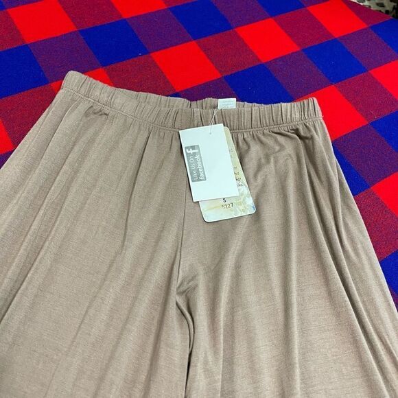 NWT Dunia Freja Women’s Taupe Pant Size Small NEW - Picture 2 of 9